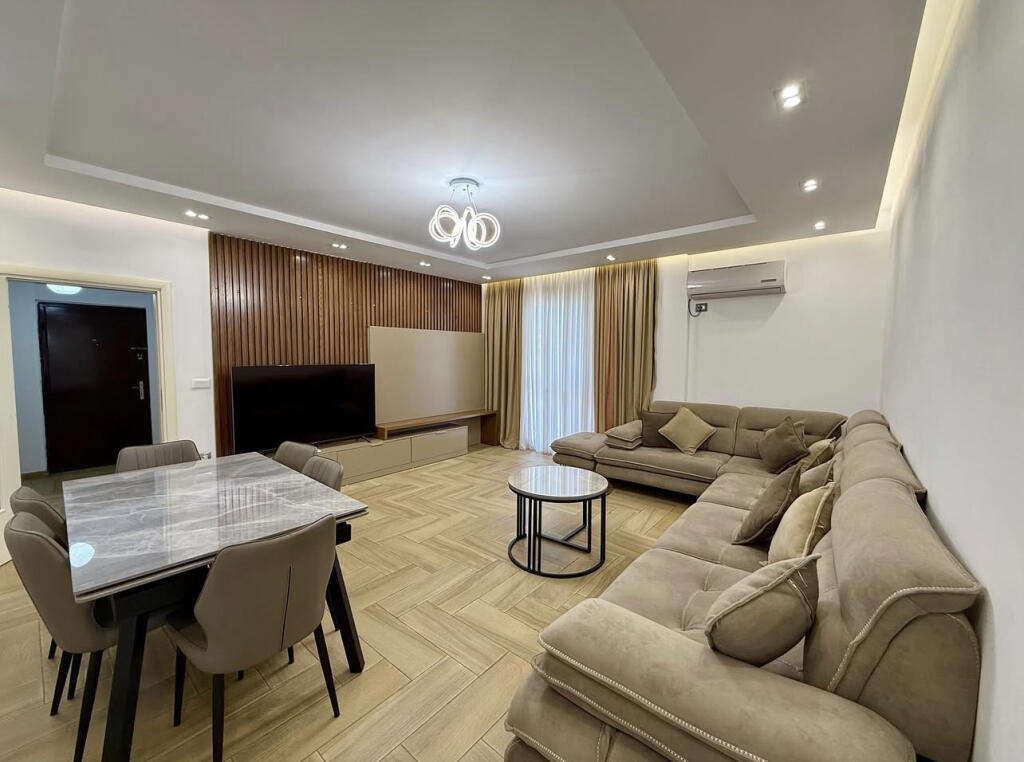 📣 QERA SUPER Apartament 2+1 📍 Tek 21-Dhjetori, Prane Mozaikut Te Tiranes ✨
