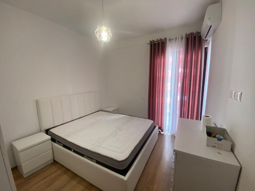 APARTAMENT 2+1+2 ME QIRA - KOMPLEKSI ARLIS