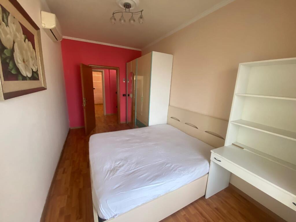 Apartament 3+1 me qira – Bulevardi Bajram Curri (Materniteti i Ri / Brryli)
