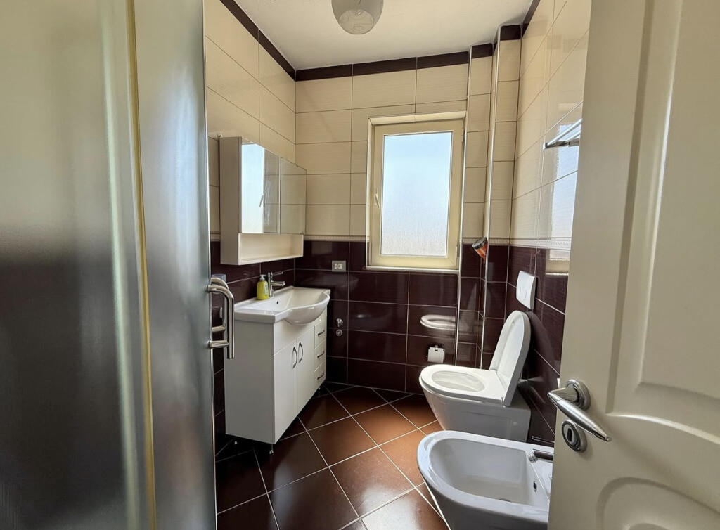 📣 QERA SUPER Apartament 2+1 📍 Tek 21-Dhjetori, Prane Mozaikut Te Tiranes ✨