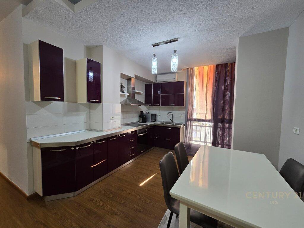 JEPET ME QERA APARTAMENT 2+1 NE ASTIR