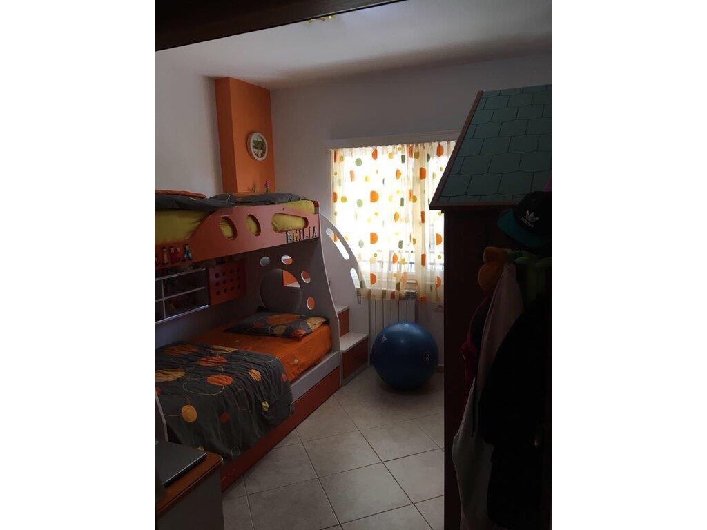 Casa 2+1+2 In Affitto In Via Elbasan