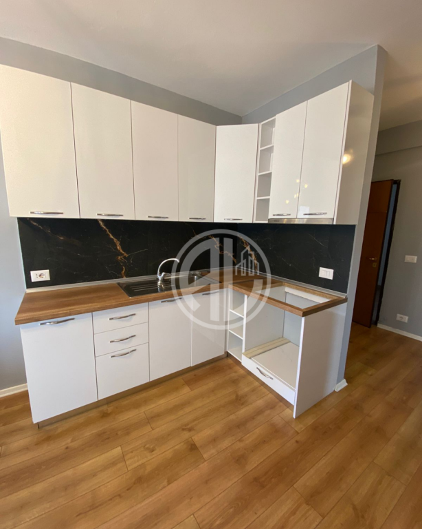 Apartament 1+1 me Pamje Deti për Shitje – Plazh , Durrës