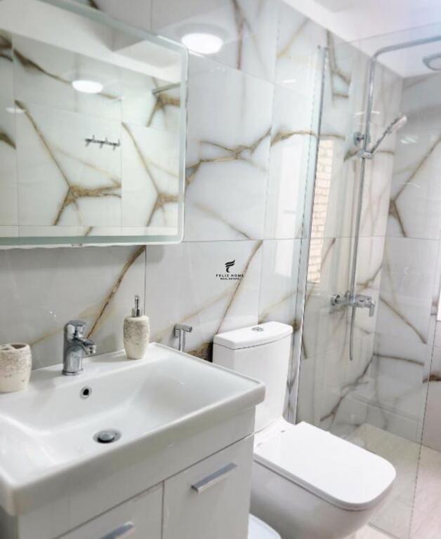 APARTAMENT ME QERA 1+1 RRUGA E DURRESIT 65.000 LEKE