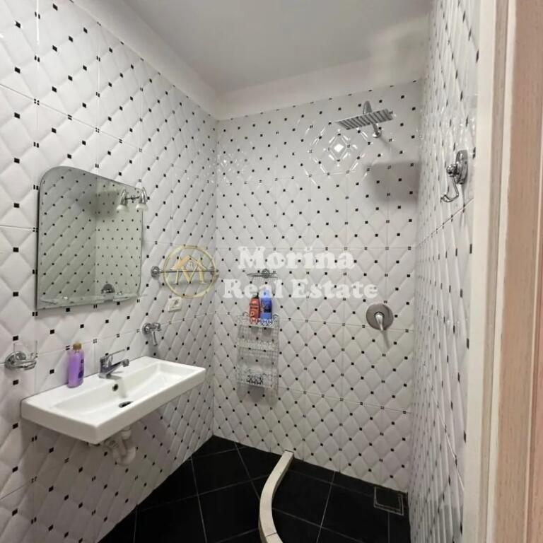 Affitto, Appartamento 1+1+balcone, Incrocio tra Via Bardhyl e Via Hoxha Tahsin - Bar Oslo, 550 Euro.