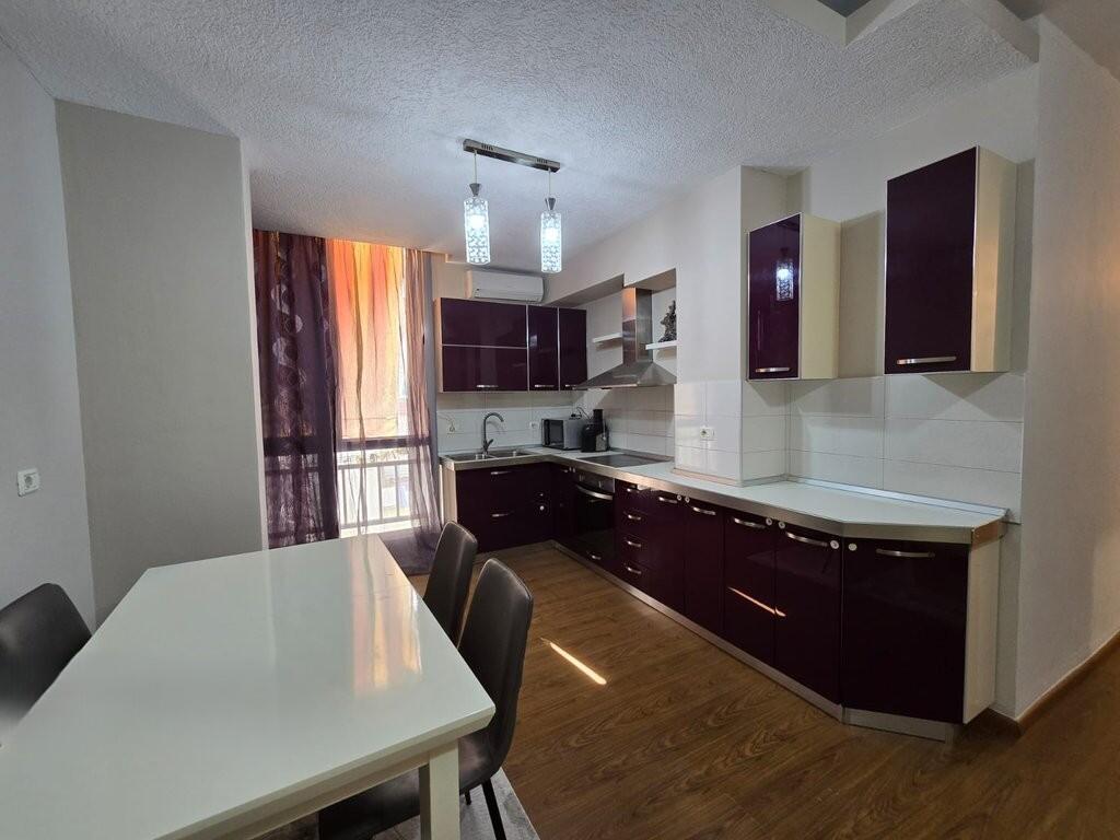 Jepet me qira apartament 2+1 në kompleksin Ilad, Astir. 450 € /Muaj