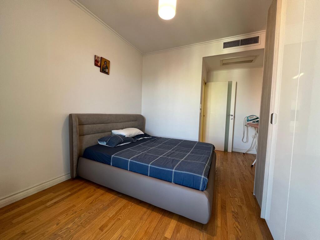 ✨Ofrohet per Qira Apartament 2+1+2  me Post Parking  📍Rruga Pjeter Bogdani 💶Cmimi 1600 Euro ( Neto)