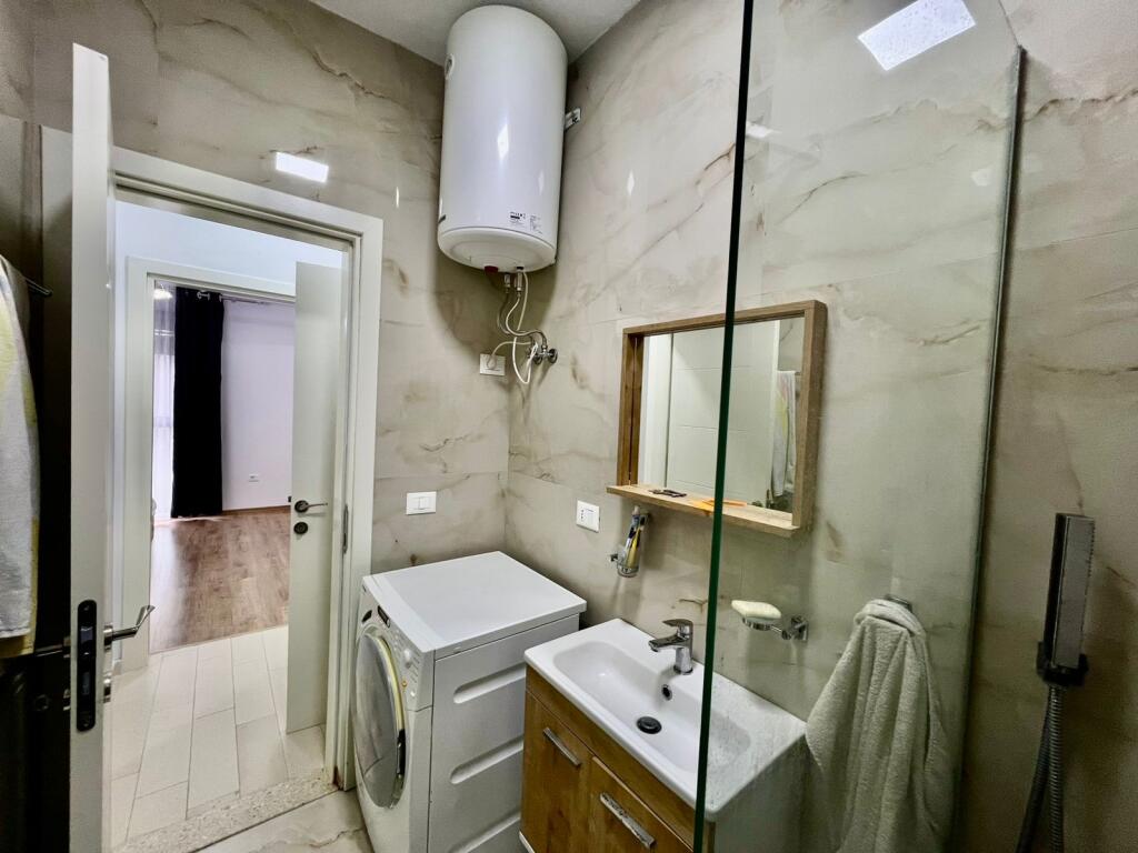Affittasi 2+1+parcheggio KODRA E DIELLIT 700€