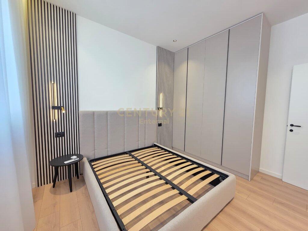 Apartament per shitje tek Liqeni Thate!!