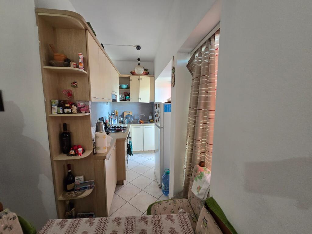 Apartament 1+1 me verande ne Laprake