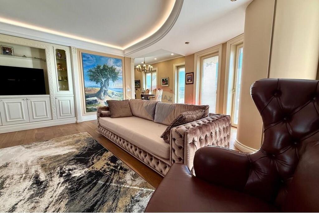 Penthouse for rent, in the Center of Tirana!