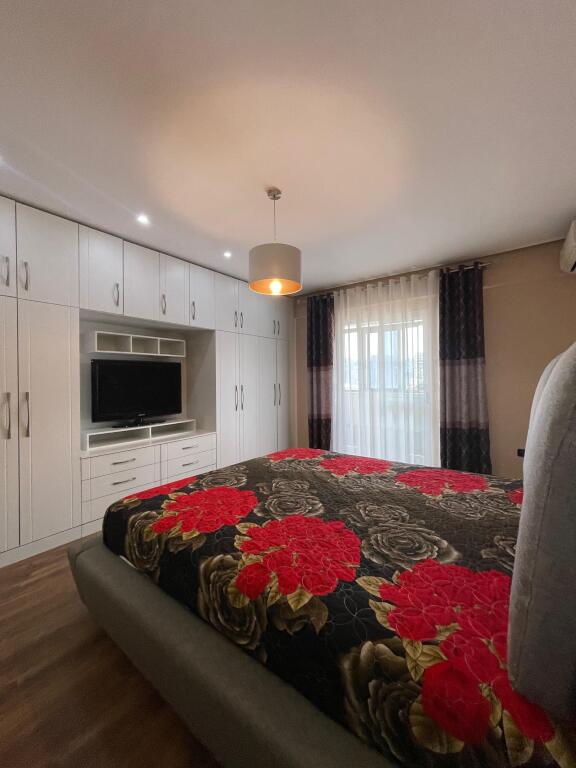 APARTAMENT 2+1 ME QIRA - RRUGA DRITAN HOXHA