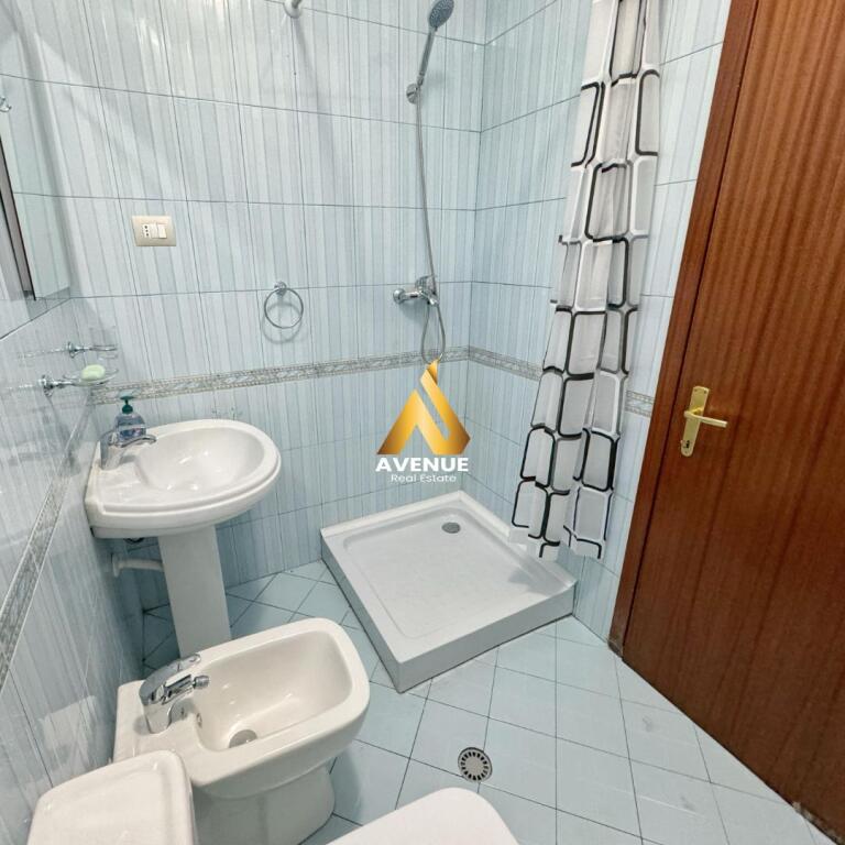 AFFITTASI APPARTAMENTO 1+1 VICINO A PIAZZA WILLSON, TIRANA