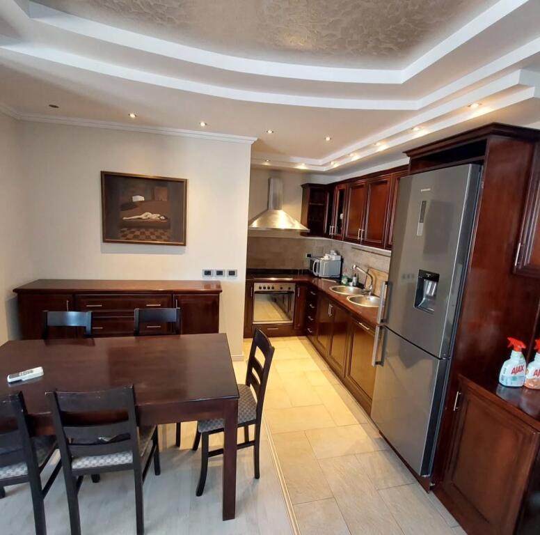 JEPET ME QERA APARTAMENT 3+1 NE BLLOK
