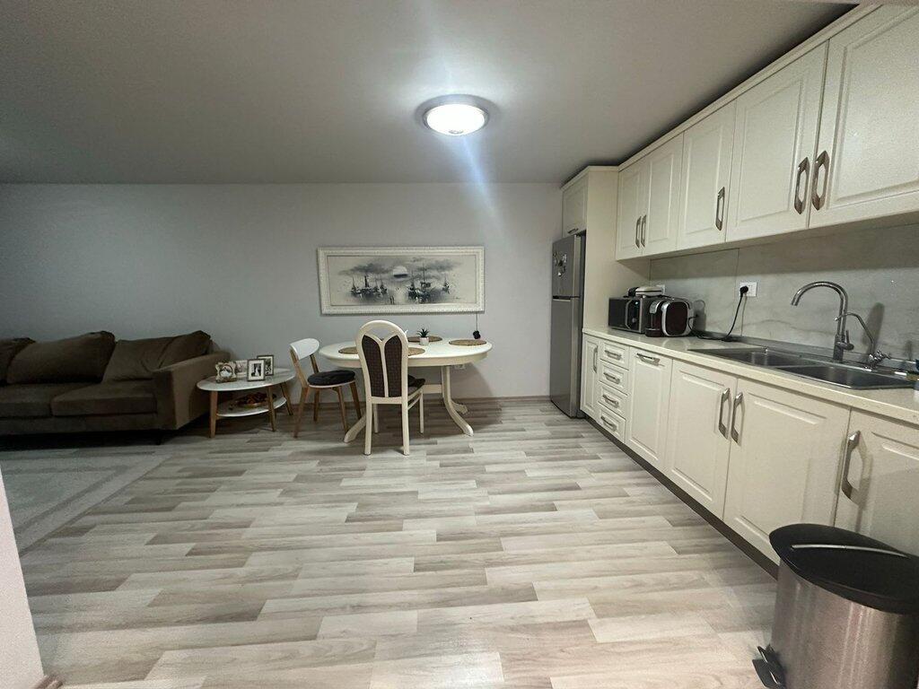 2+1 apartment for sale in Kodra e Diellit