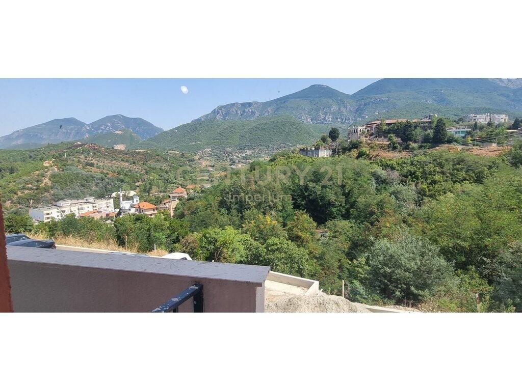 JEPET ME QERA APARTAMENT 2+1 NE FRESK