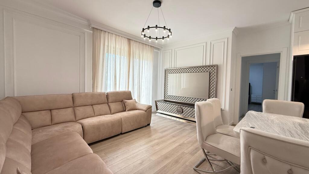 Apartament 2+1+2 + Post Parkimi prane Kodres se Diellit!
