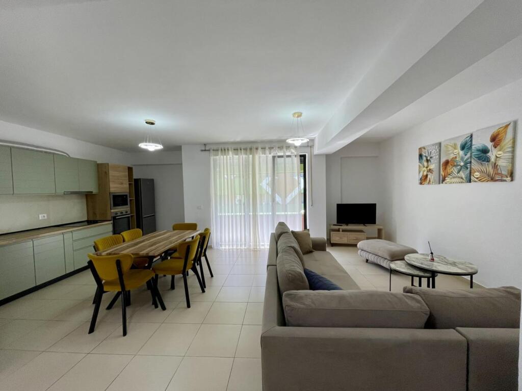 Affittasi appartamento 3+1+Parcheggio - Residenza “Kodra e Diellit”- Scuola British” 80.000 leke/mese