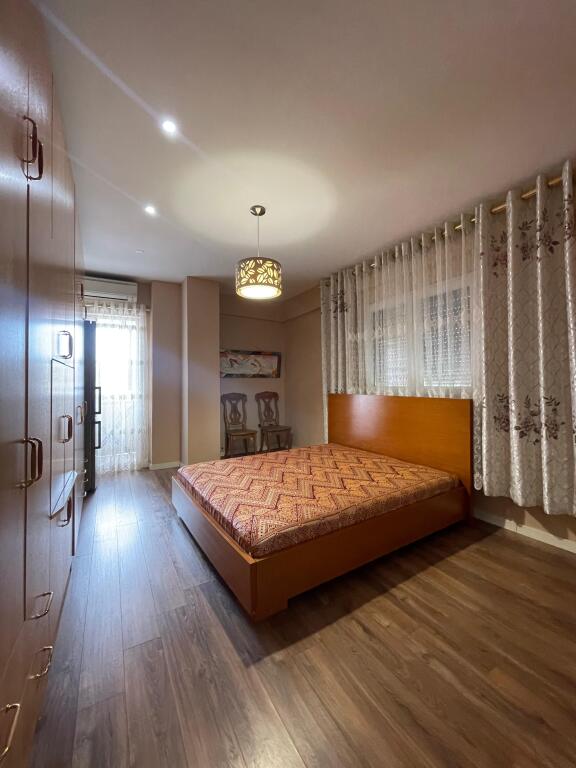 APARTAMENT 2+1 ME QIRA - RRUGA DRITAN HOXHA