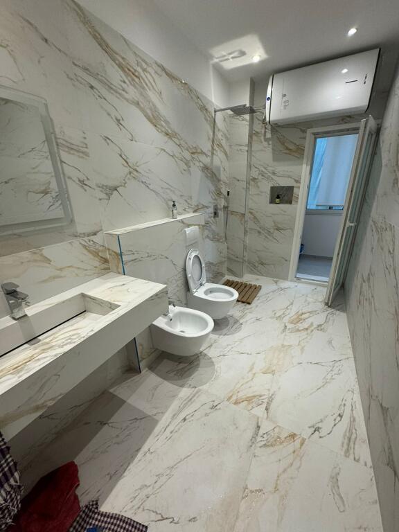APARTMENT 1+1 FOR RENT - WILLSON SQUARE