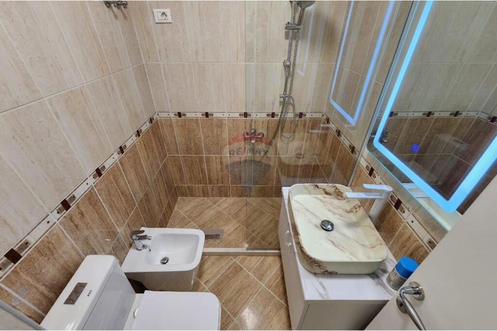 Apartment 2+1+2For Rent - Kika 1, Paris Commune, Tirana