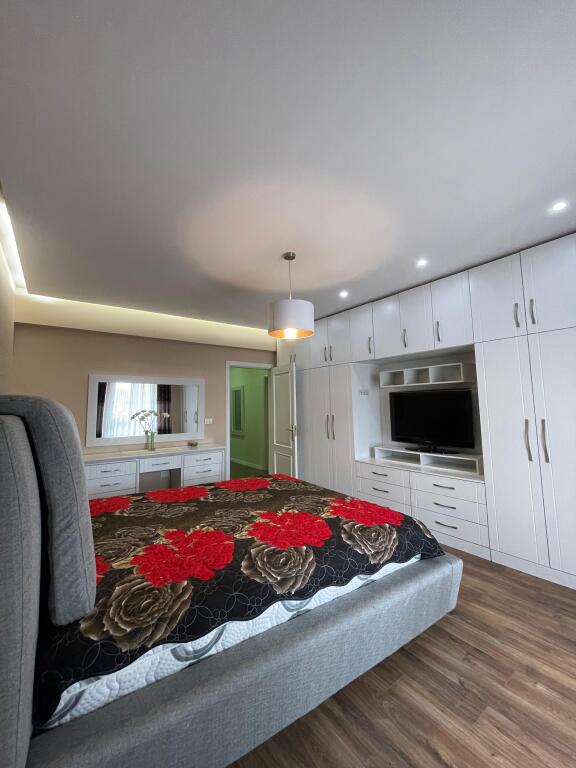 APARTAMENT 2+1 ME QIRA - RRUGA DRITAN HOXHA