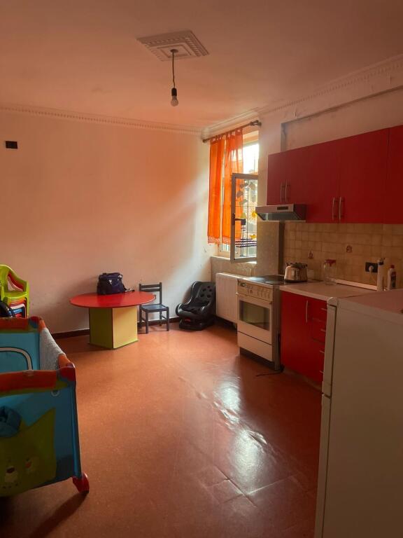 CASA PRIVATA IN AFFITTO NELLA ZONA DI BRRYLIT