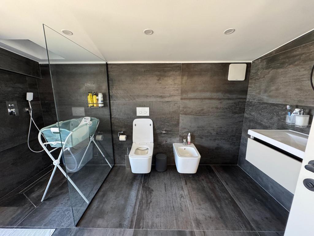 Shitet duplex 2+1+2 Rezidenca Kodra e Diellit