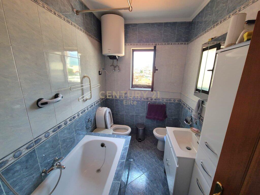 SHITET APARTAMENT 2+1+1+2 BALLKONE PRANE ZOGUT TE ZI - 138,000 €