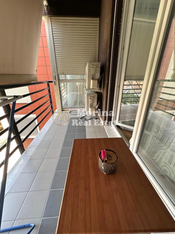 Affitto, Appartamento 1+1+balcone, Incrocio tra Via Bardhyl e Via Hoxha Tahsin - Bar Oslo, 550 Euro.