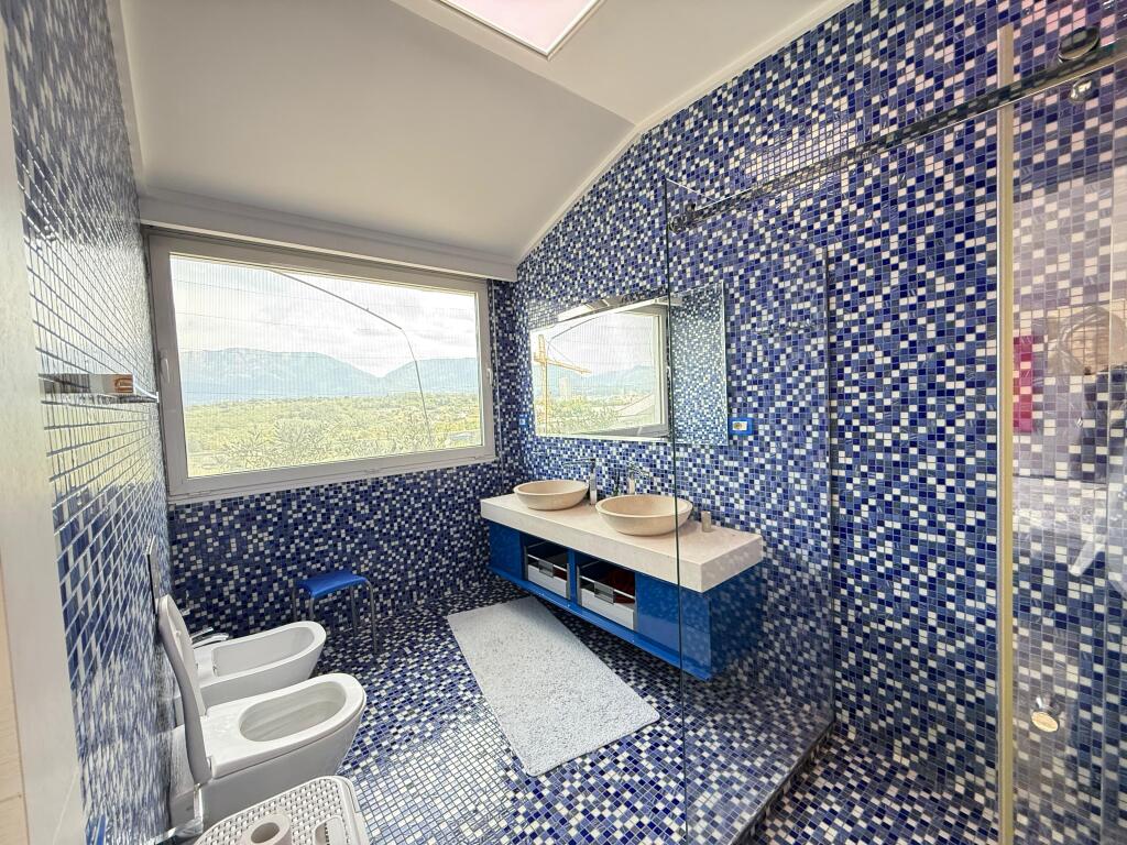 AFFITTASI APPARTAMENTO UNICO VICINO AL LAGO ASCIUTTO!!