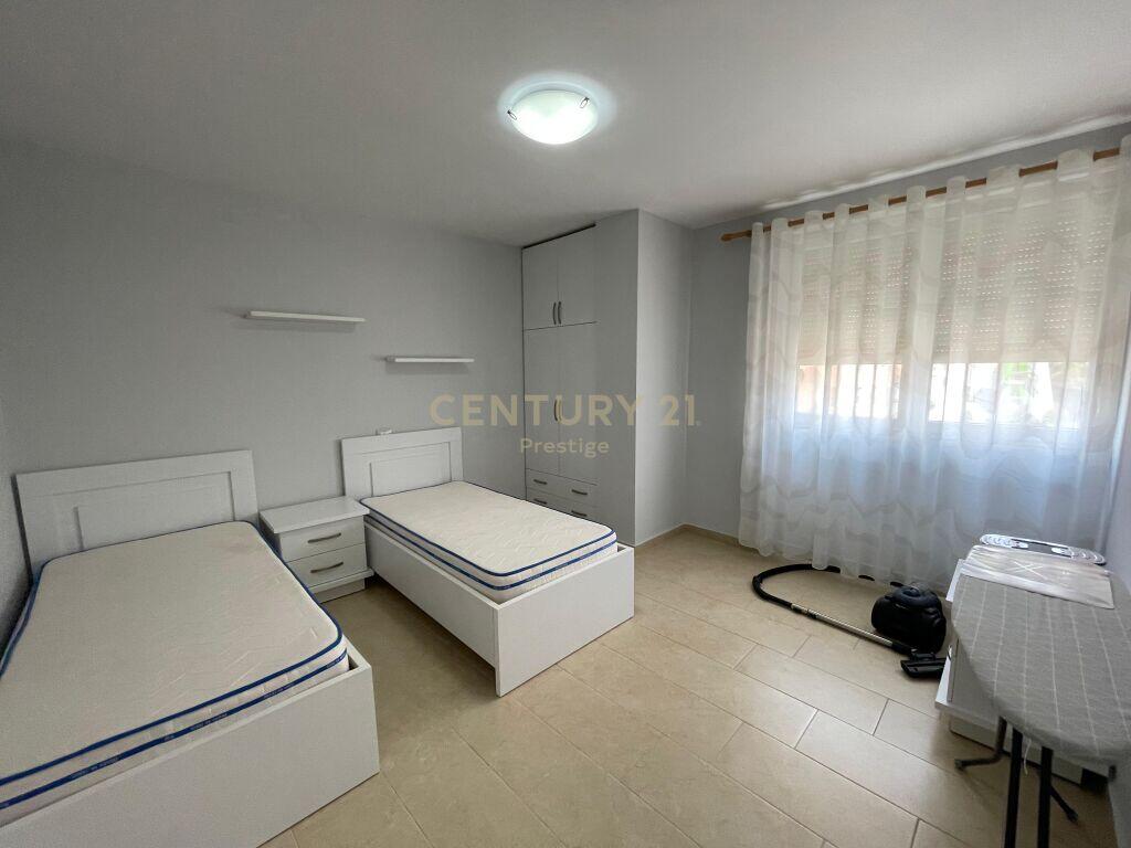 Jepet me qira apartament 2+1+2 tek Rruga e Elbasanit.