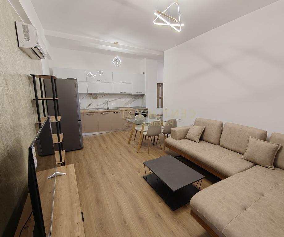 JAPIM ME QIRA APARTAMENT 1+1 + POST PARKIMI TEK REZIDENCA OXA