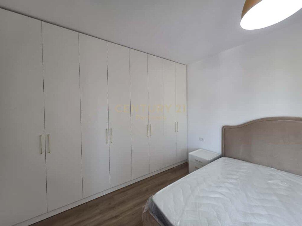 APPARTAMENTO MODERNO IN AFFITTO – 2+1+2 BAGNI + 3 BALCONI, Don Bosko