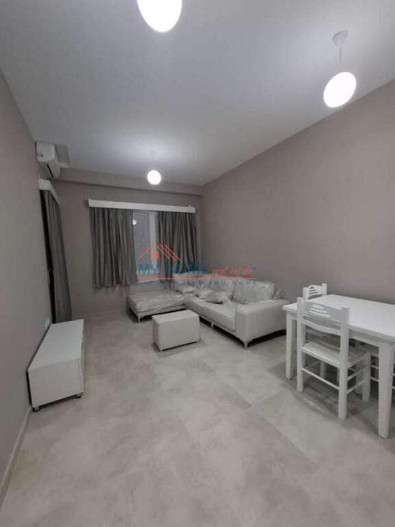 Apartamenti 1+1 me qera tek Amerikan 3