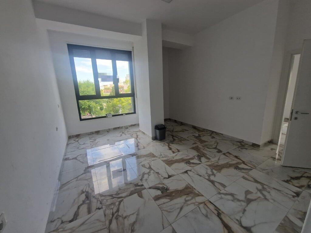 Ali Demi, Ambient Premium 251 m² – Ideal për Klinika, Zyrë Ekzekutive, Institucione Financiare!