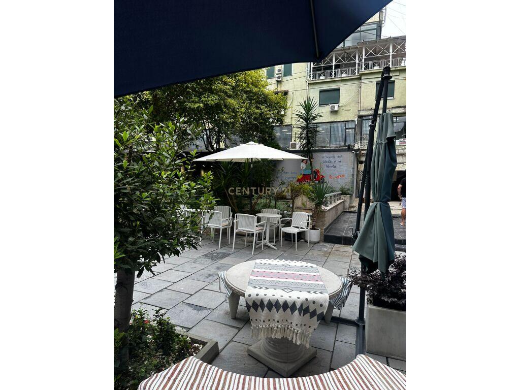 Premises for rent near the Tirana Court 750 Euro 750 € /Month