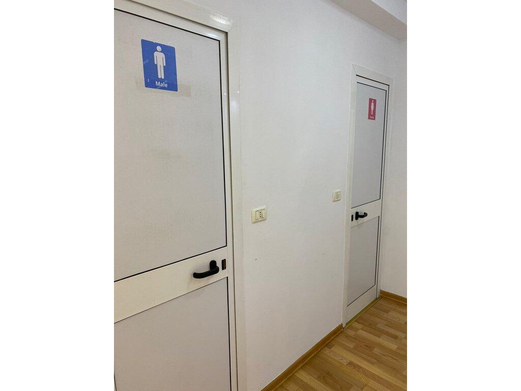 Rent, Business Premises+ Parking Spot, Tirana Center