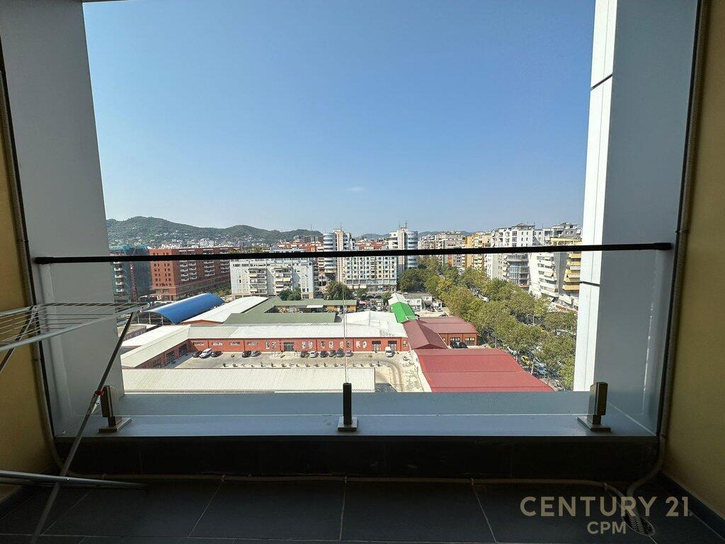 Tek Square 21 Japim Me Qira Apartament 1+1!