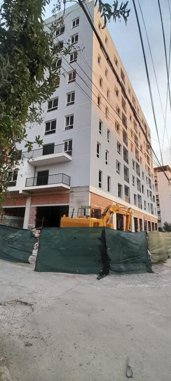 Okazionn! Apartament ne shitje tek Rruga e Dibres/Amerikan 2 (99,000 Euro)