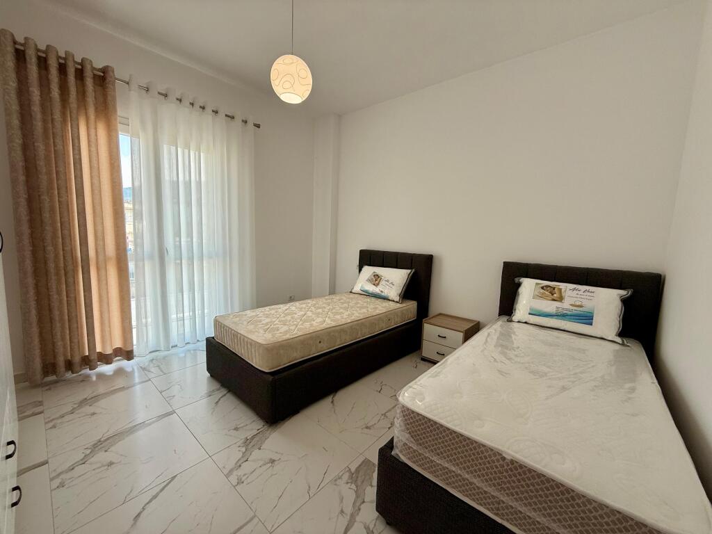 Apartament 2+1 për Qira kat vile ne Mullet