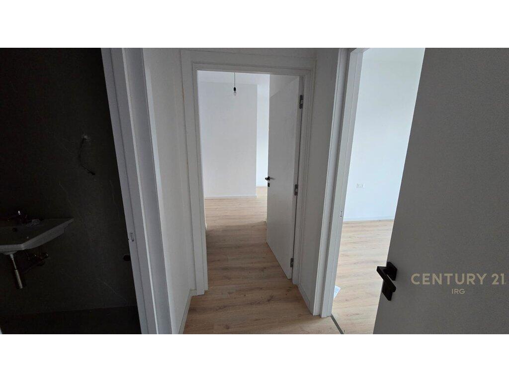 For rent 2+1+2 at Altana, Dinamo complex for office! - 2,000 € /month