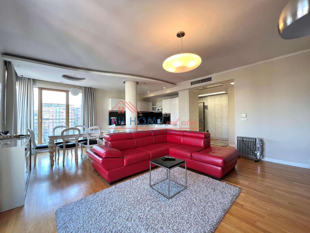 Apartament 2+1+2 me qira ne Bllok Tirane