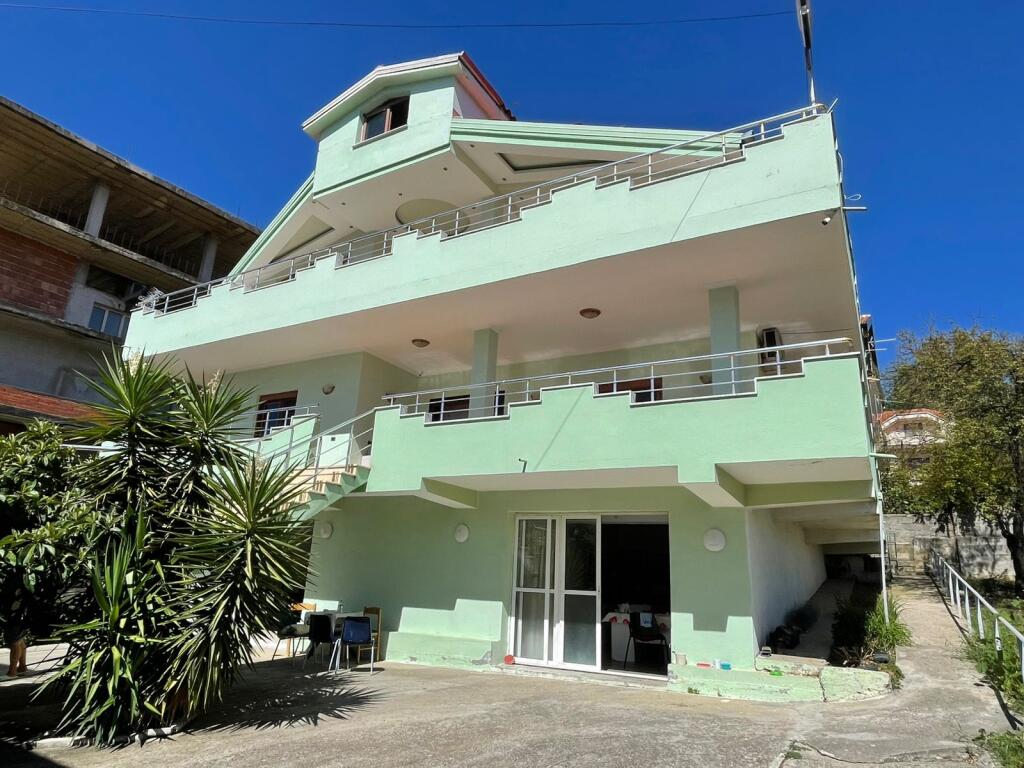 Villa di 3 piani in affitto Vecchio Sauk