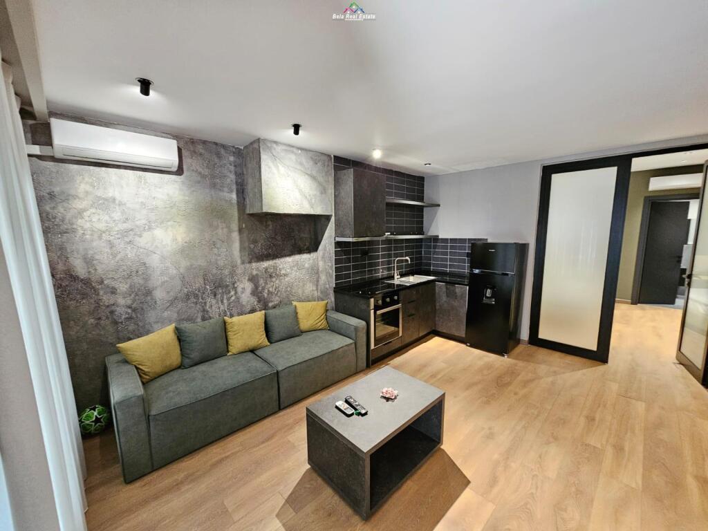 Apartament Me Qera 1+1 ne Myslym Shyri (ID B211379) Tirane