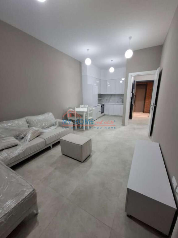 Apartamenti 1+1 me qera tek Amerikan 3