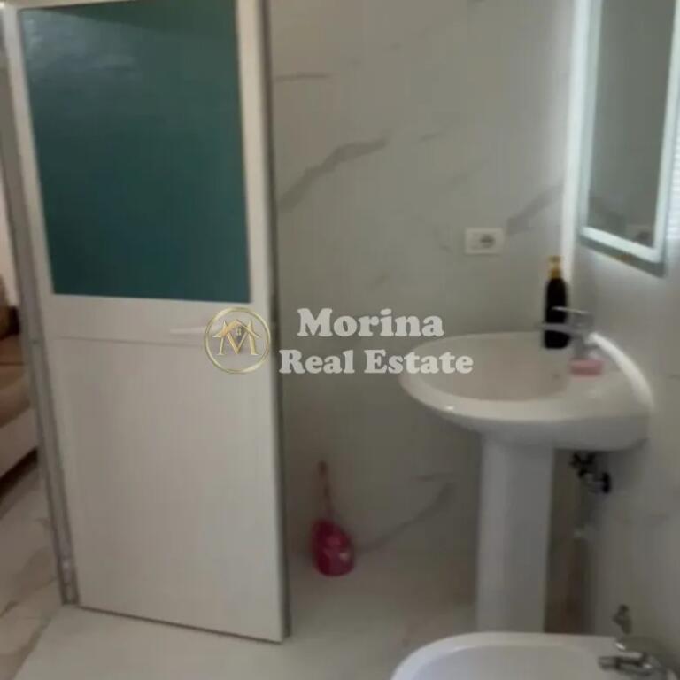 Qera Garsionere, Laprak,  250 Euro/muaj