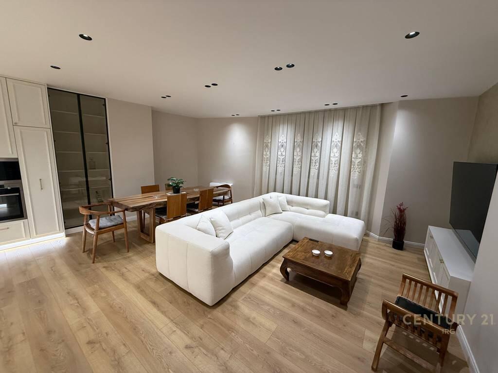 For Rent Apartment 2+1+2 with Parking Space – Kavajës Street, near the Embassy Block
