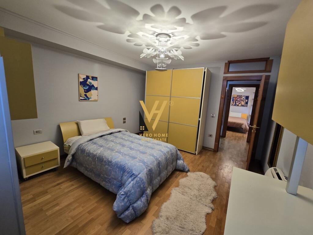 SHITET APARTAMENT 4+1+2 BLK TE BLV.ZOGU I PARE 600.000 EURO
