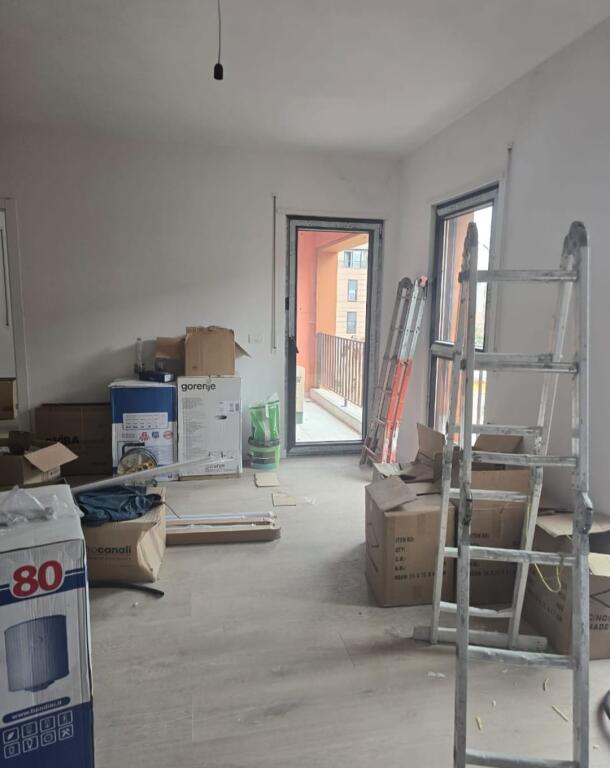 Apartament në shitje! Shkolla Kuqe 2+1+2+garderobe